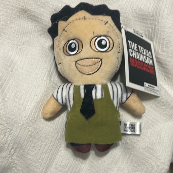 NWT LootCrate Exclusive The Texas Chainsaw Massacre Plush - Picture 1 of 2